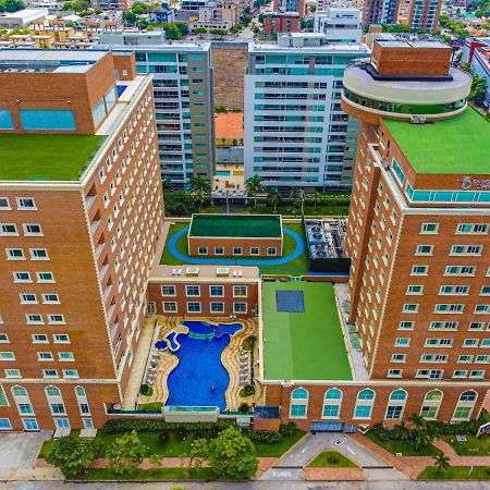 Hotel Dann Carlton Barranquilla Y Centro De Convenciones Экстерьер фото Aerial view of the complex