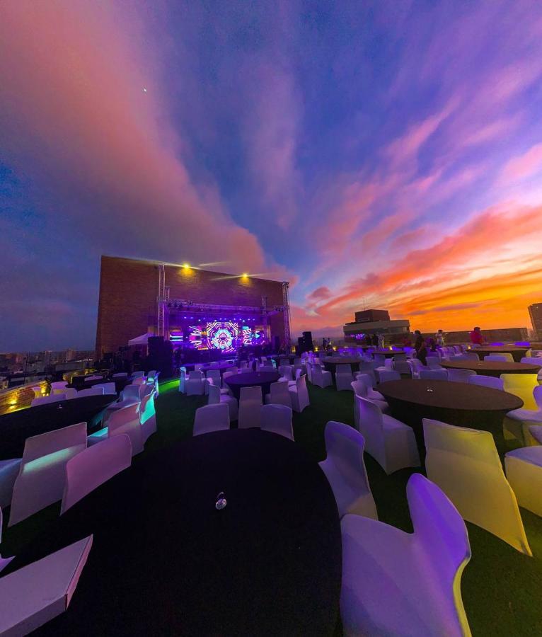 Hotel Dann Carlton Barranquilla Y Centro De Convenciones Экстерьер фото The View Rooftop