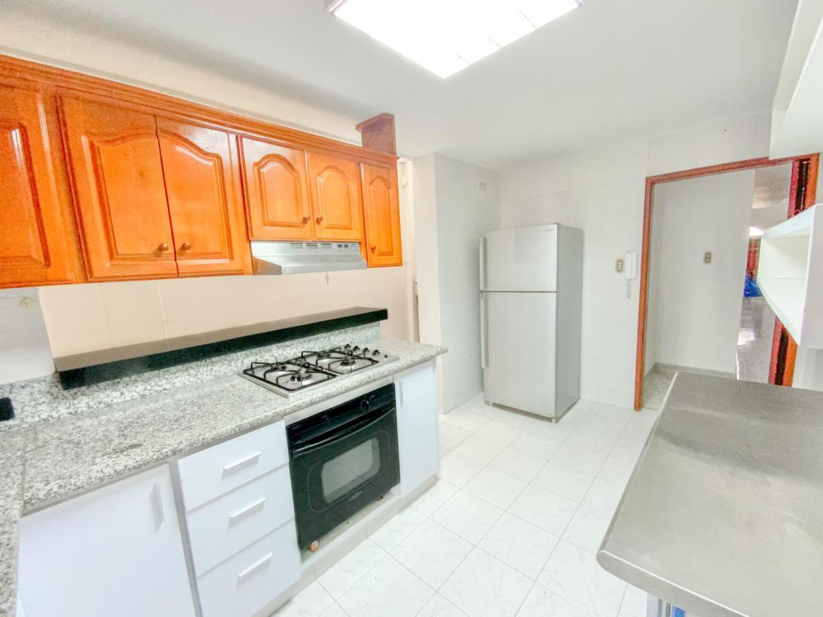 Hotel Dann Carlton Barranquilla Y Centro De Convenciones Экстерьер фото A typical kitchen in a student residence hall