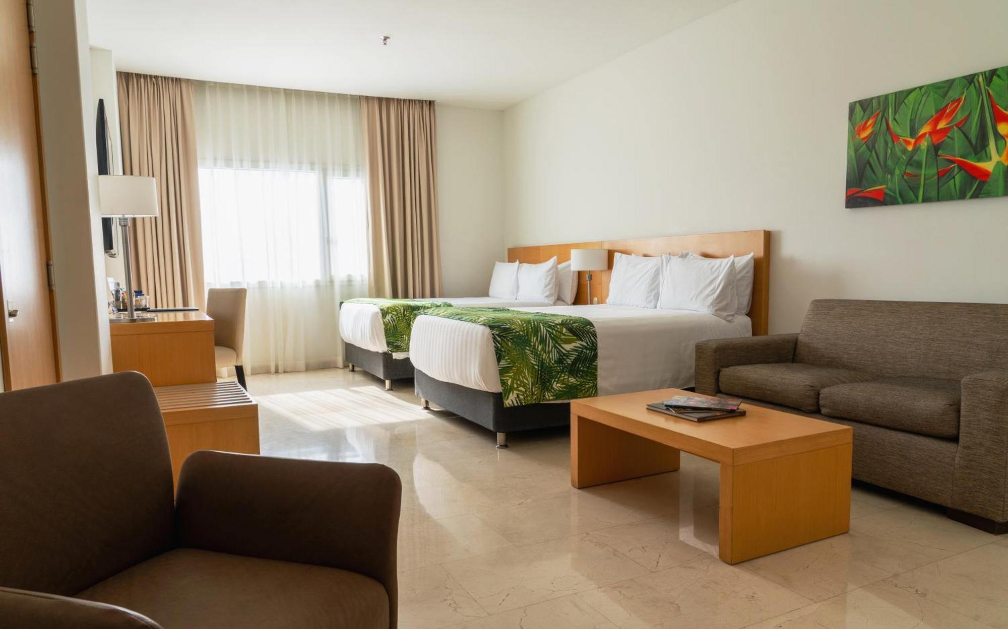 Hotel Dann Carlton Barranquilla Y Centro De Convenciones Экстерьер фото A room at the hotel