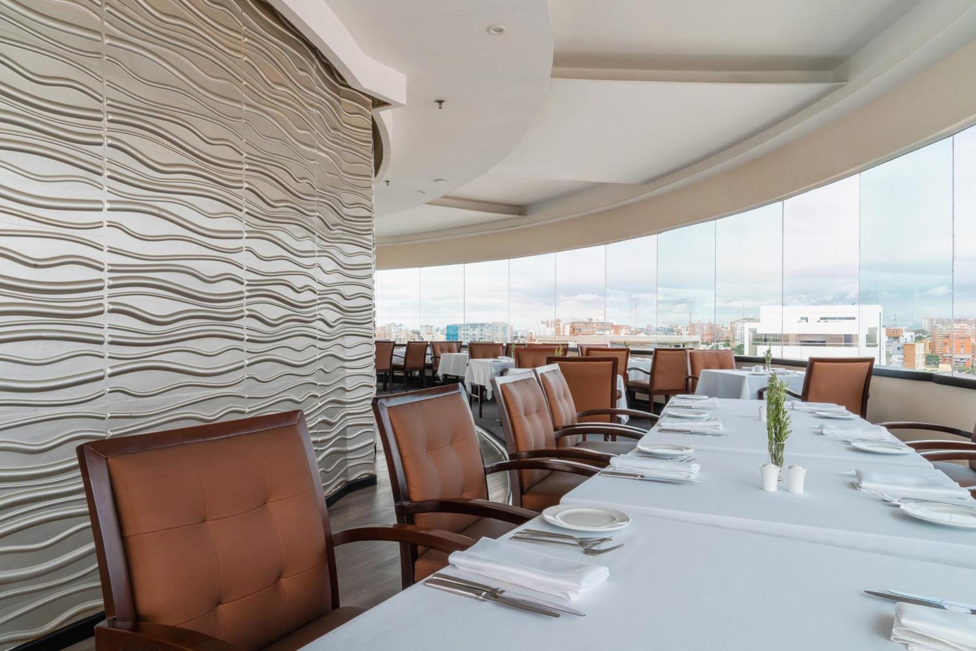 Hotel Dann Carlton Barranquilla Y Centro De Convenciones Экстерьер фото Restaurant