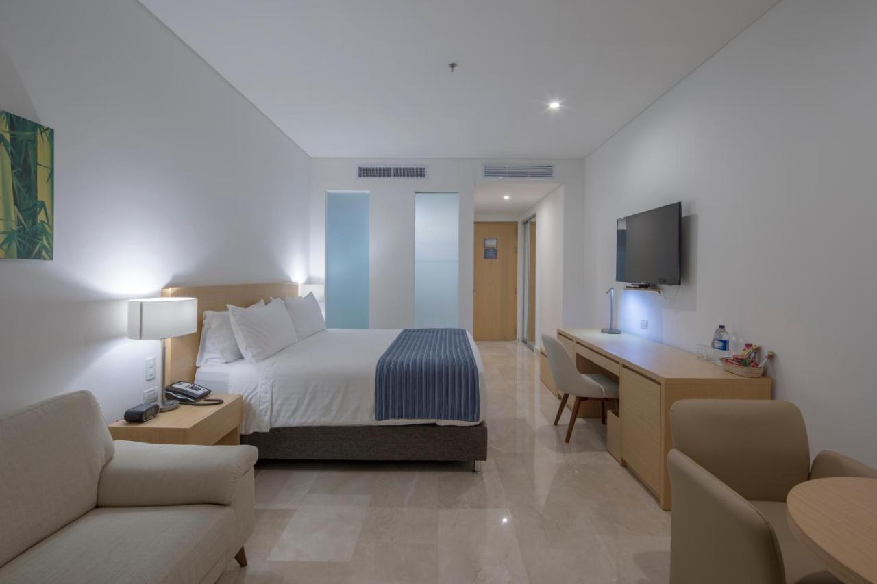 Hotel Dann Carlton Barranquilla Y Centro De Convenciones Экстерьер фото A room at the hotel
